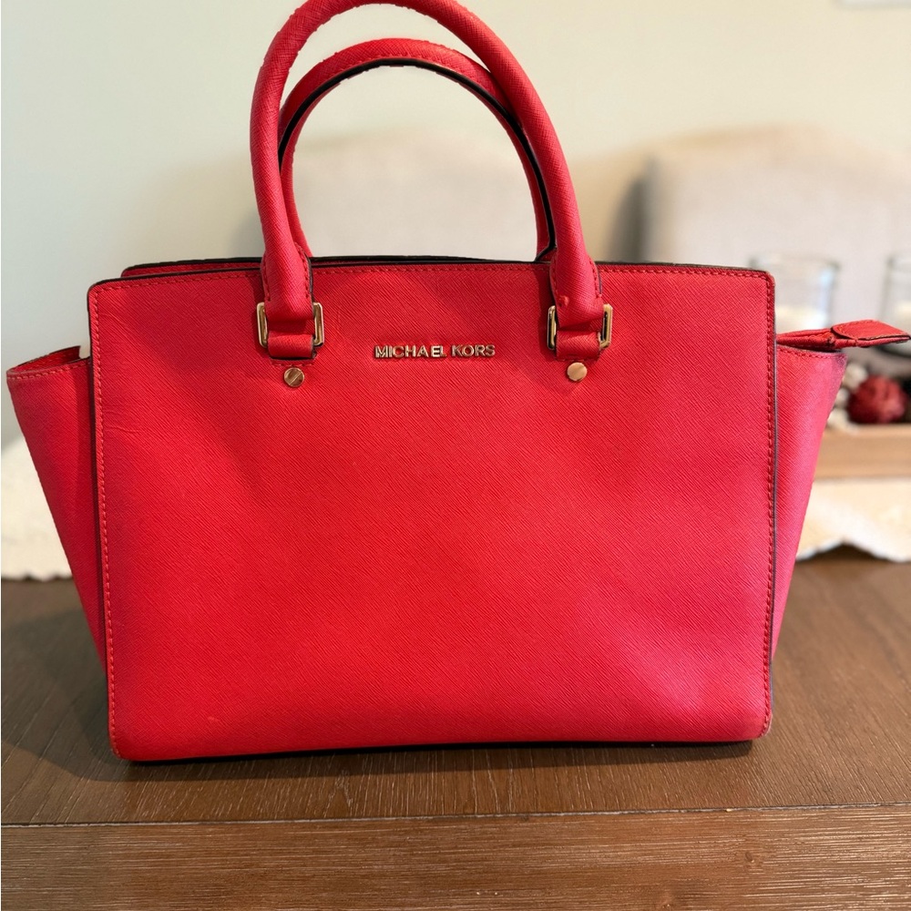 Michael Kors Selma Satchel Red Women's Crossbody/HandBag - Picture 2 of 4
